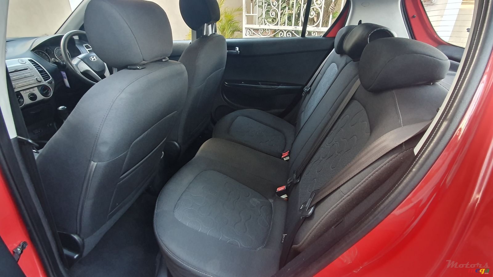 2012' Hyundai i20 I20 12 photo #7