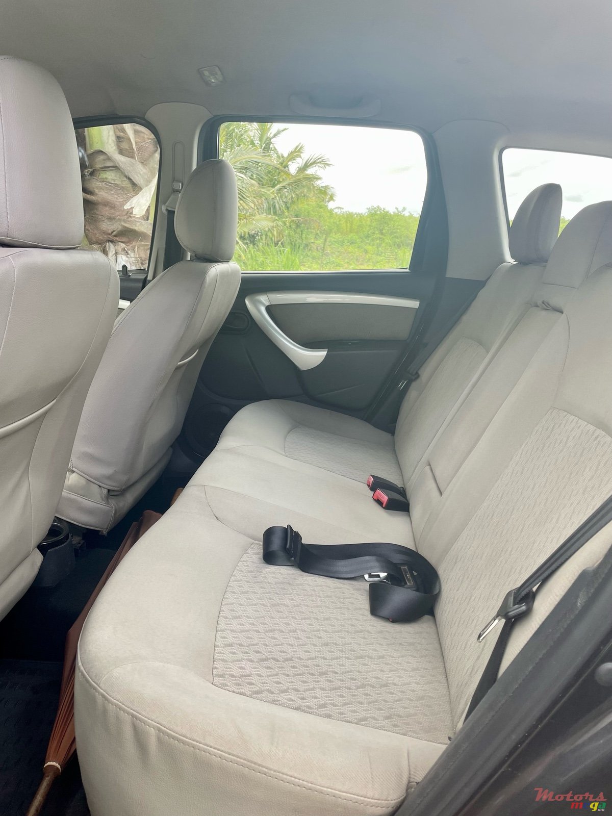 2014' Renault Duster photo #5