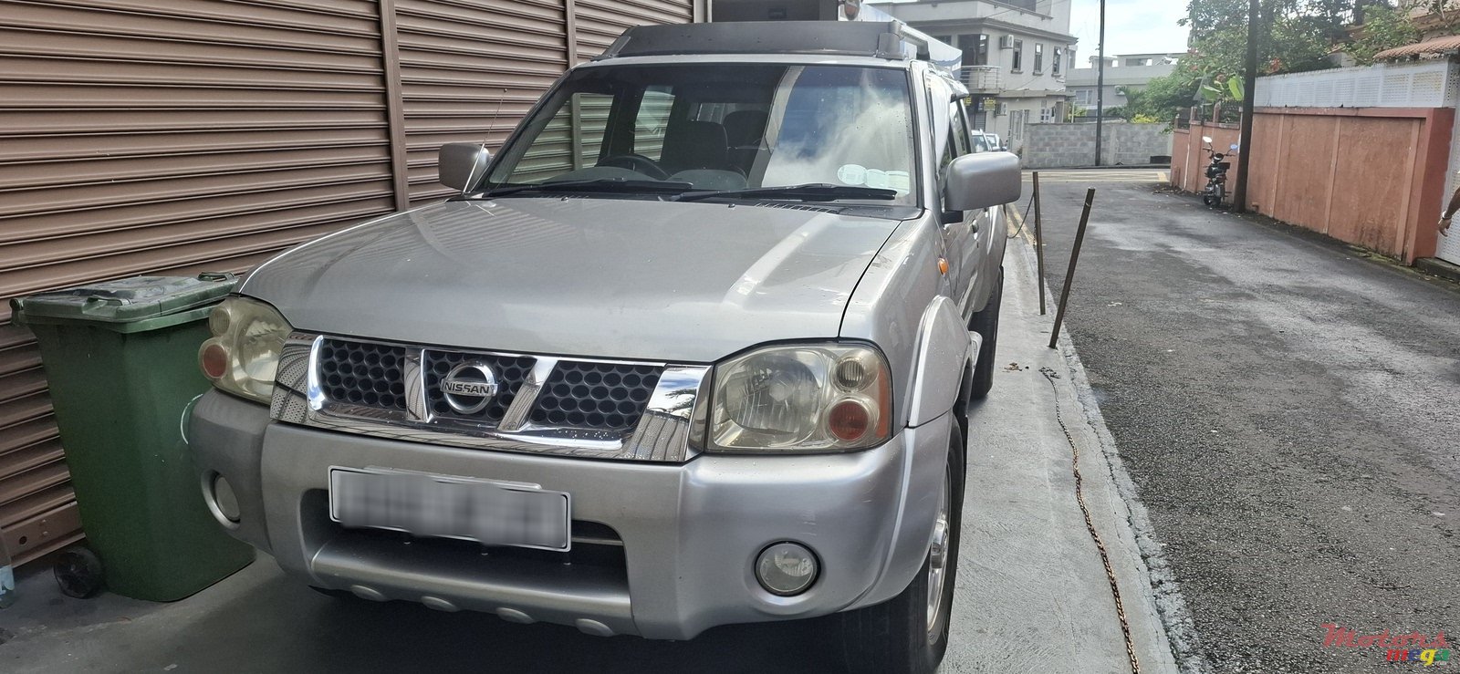 2007' Nissan Hardbody photo #2