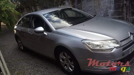 2008' Citroen C5 photo #2