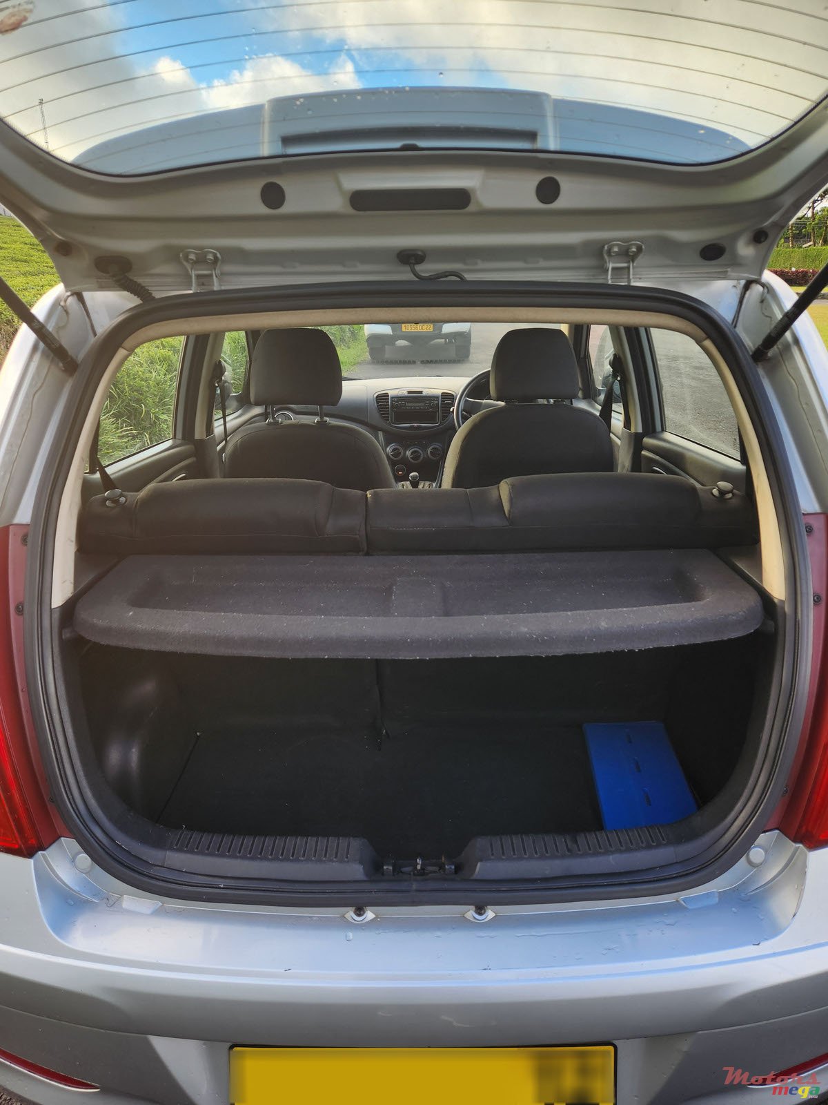 2012' Hyundai i10 photo #5