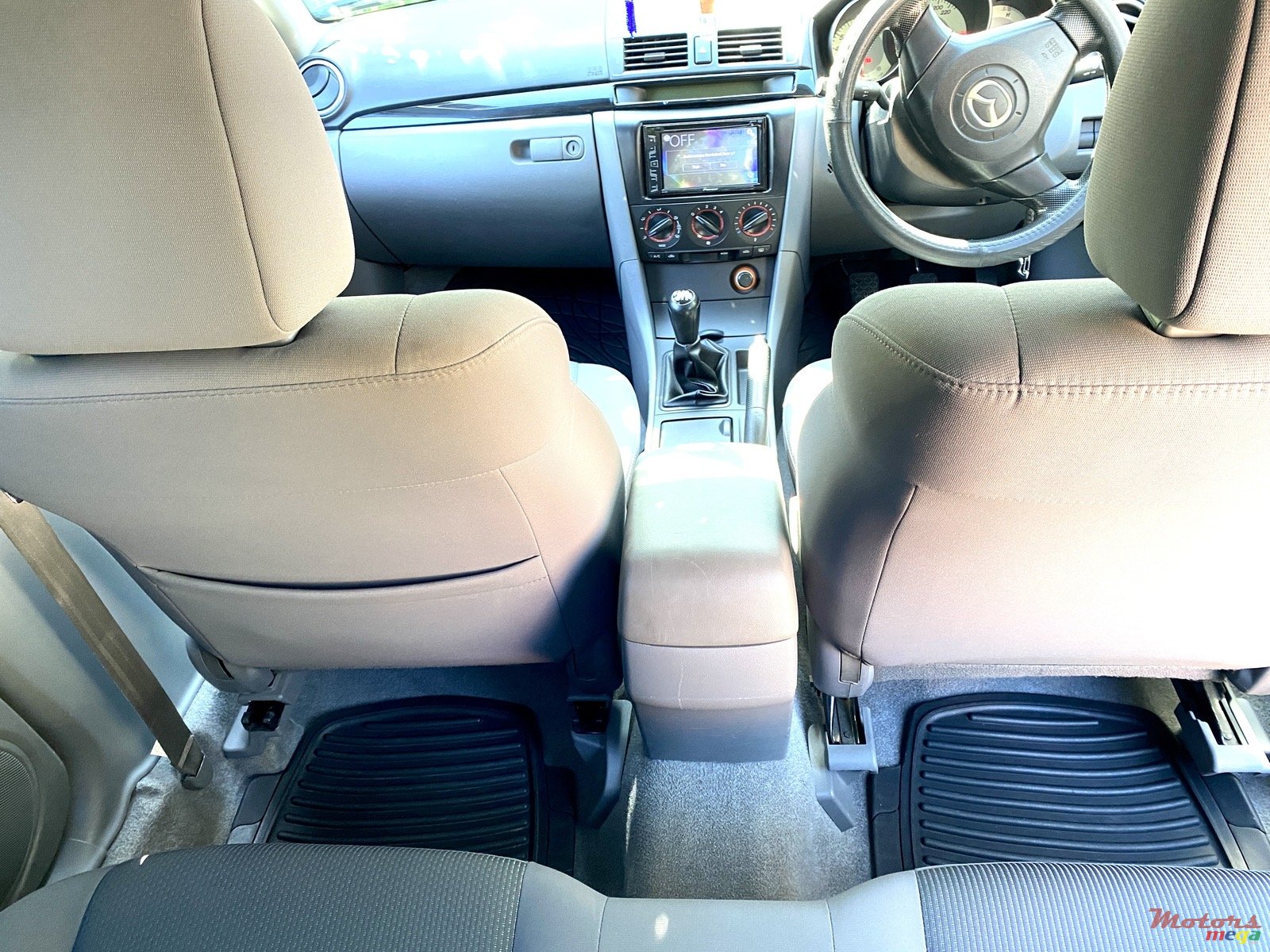 2008' Mazda 3 photo #4