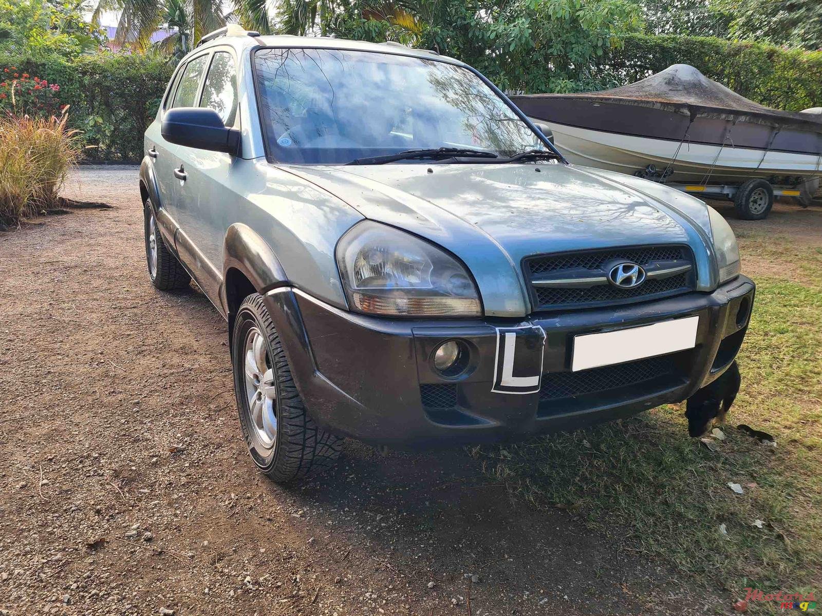 2009' Hyundai Tucson photo #1