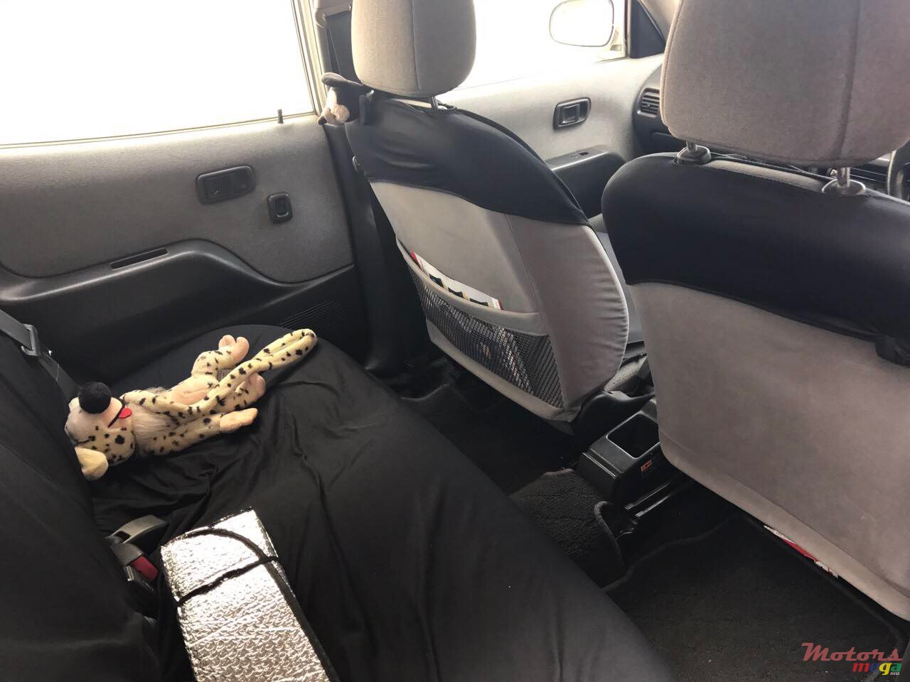 2001' Toyota photo #4