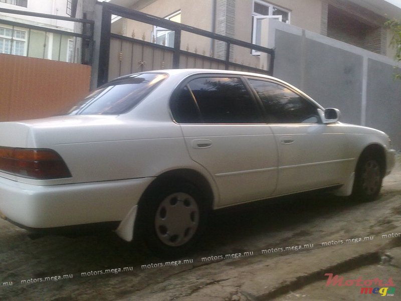 1991' Toyota photo #2