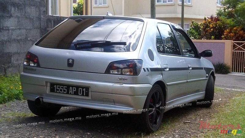 2001' Peugeot 306 sport photo #2