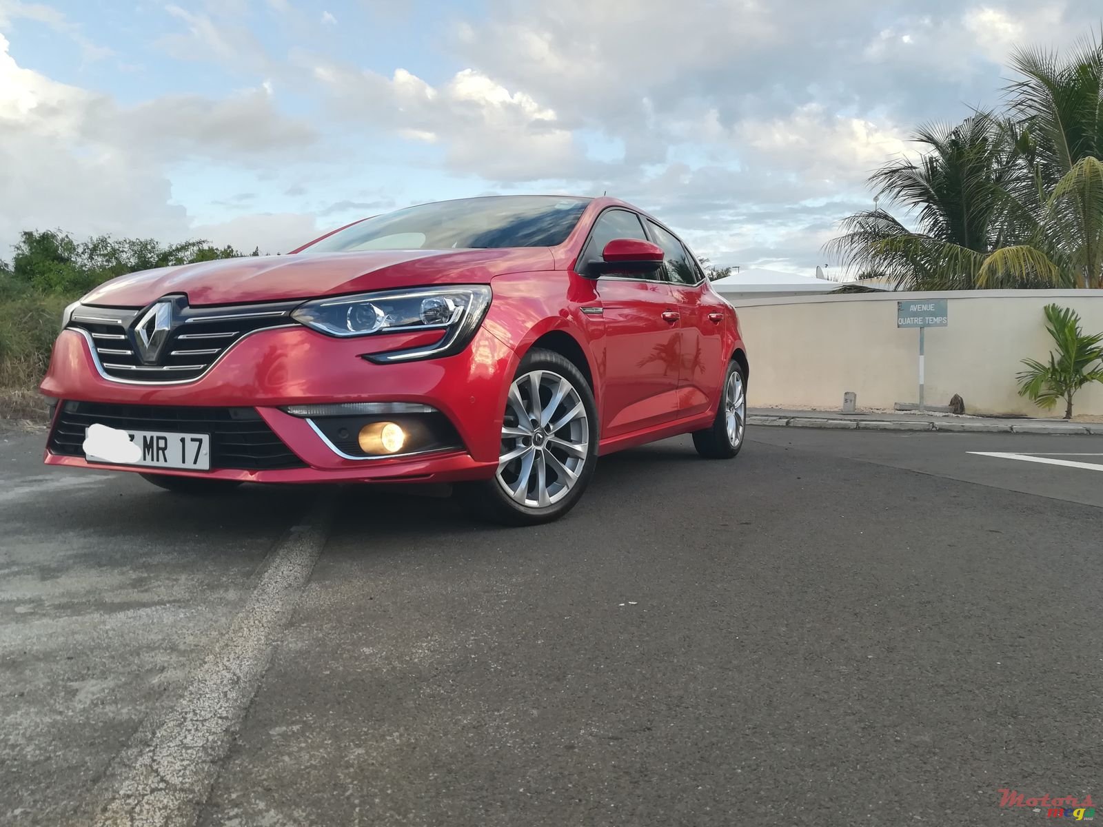 2017' Renault Megane photo #1