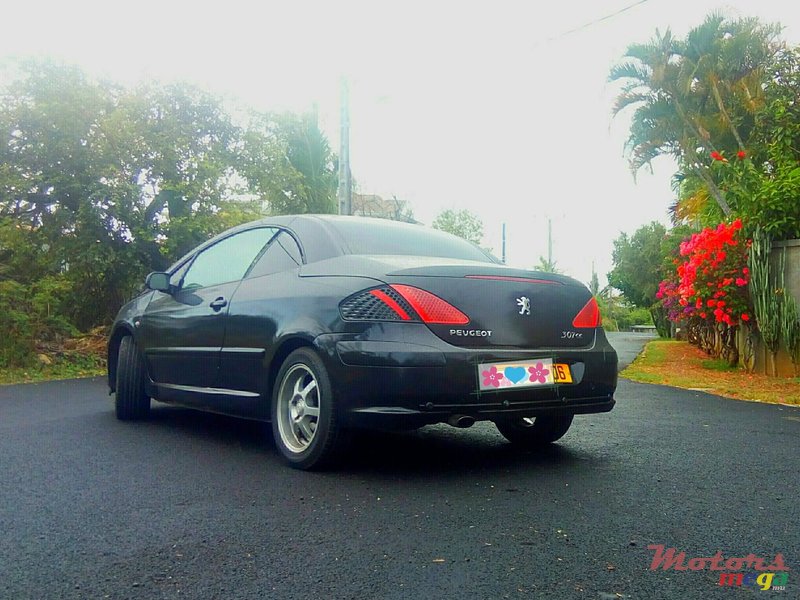 2006' Peugeot 307 CC photo #5