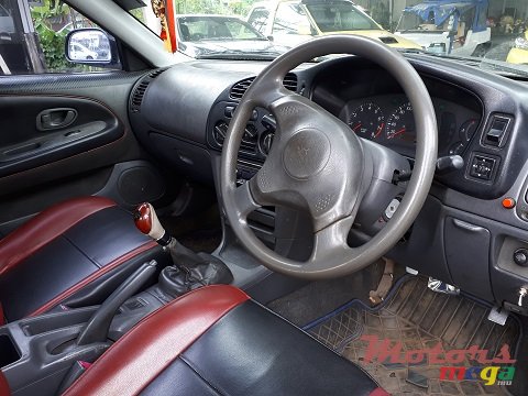 1999' Mitsubishi Lancer photo #2