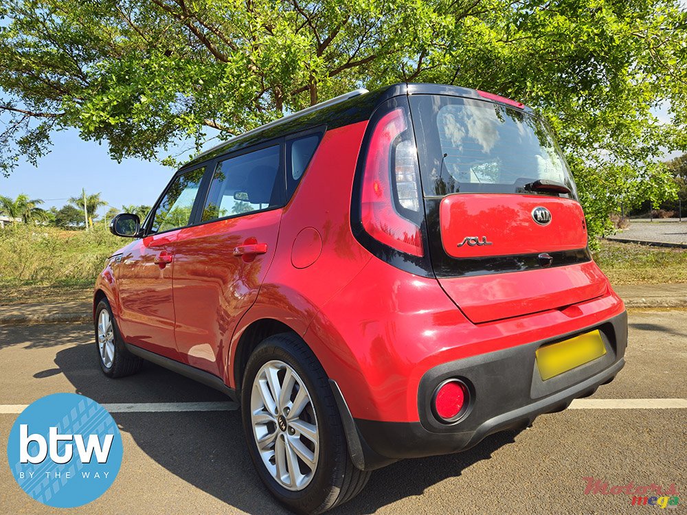 2017' Kia Soul photo #3