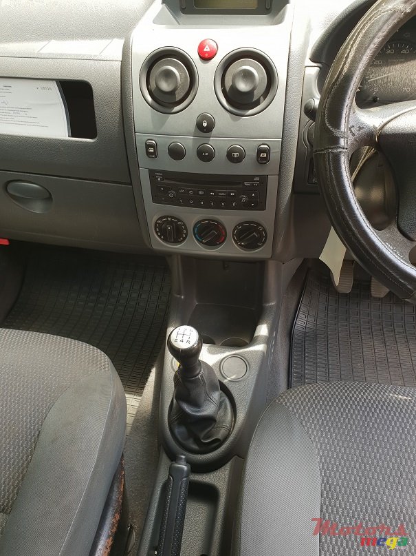 2011' Citroen Berlingo photo #6