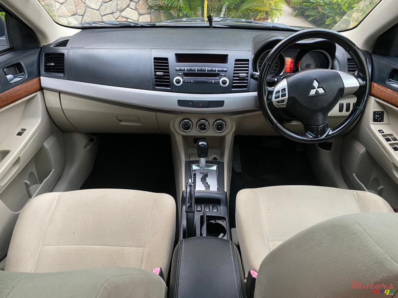 2009' Mitsubishi Lancer photo #3