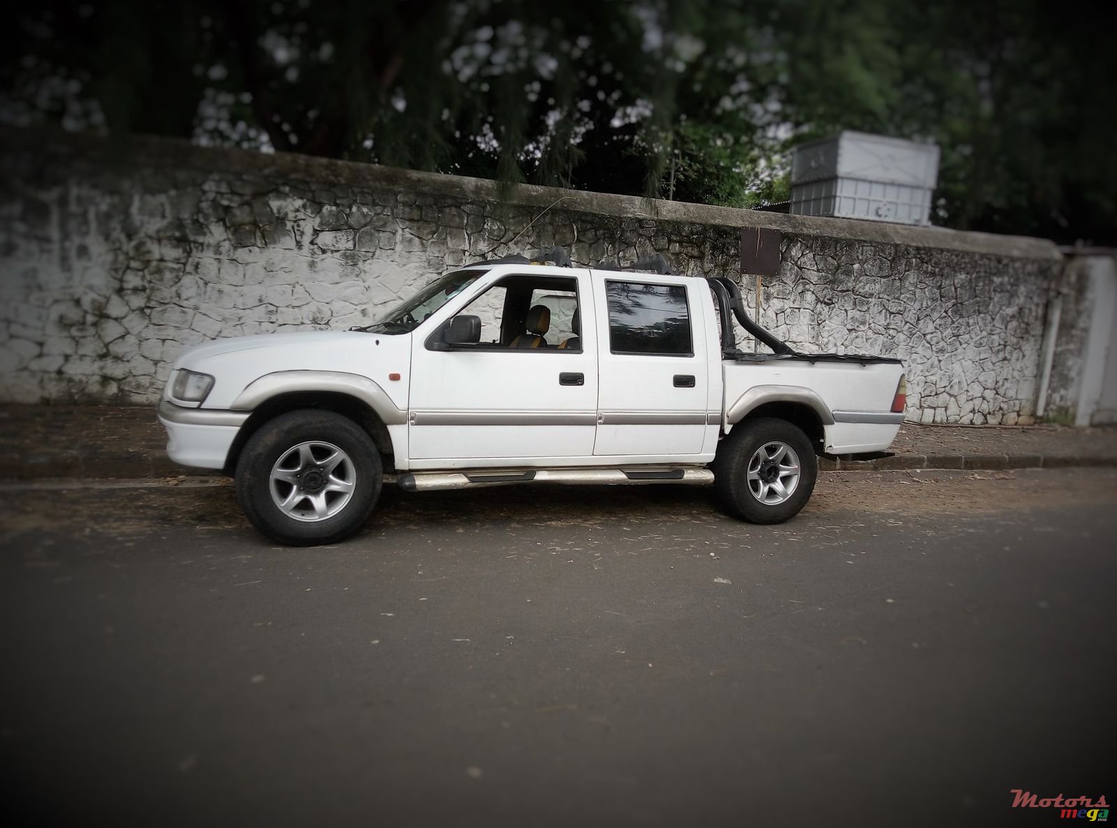 2001' Isuzu KB Series photo #3