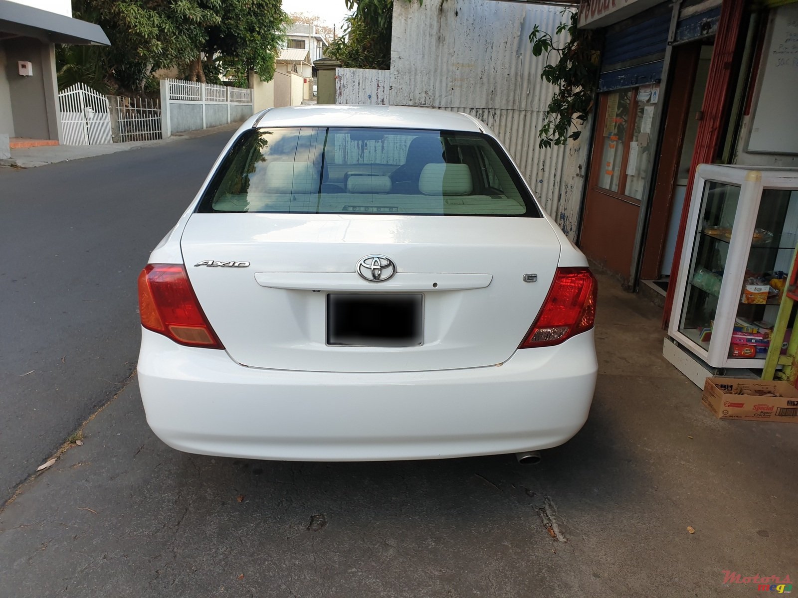 2006' Toyota Axio photo #3