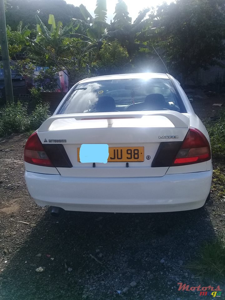 1998' Mitsubishi Lancer photo #3