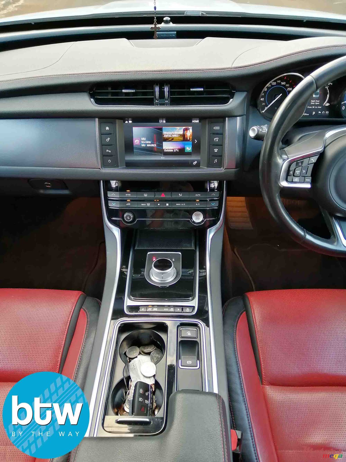 2016' Jaguar XF R Sport Polarise White photo #6