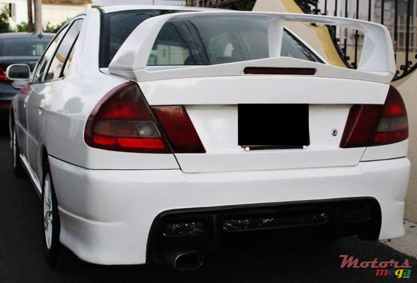 1997' Mitsubishi Lancer body kit photo #2