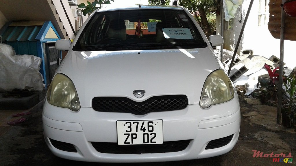 2002' Toyota photo #1