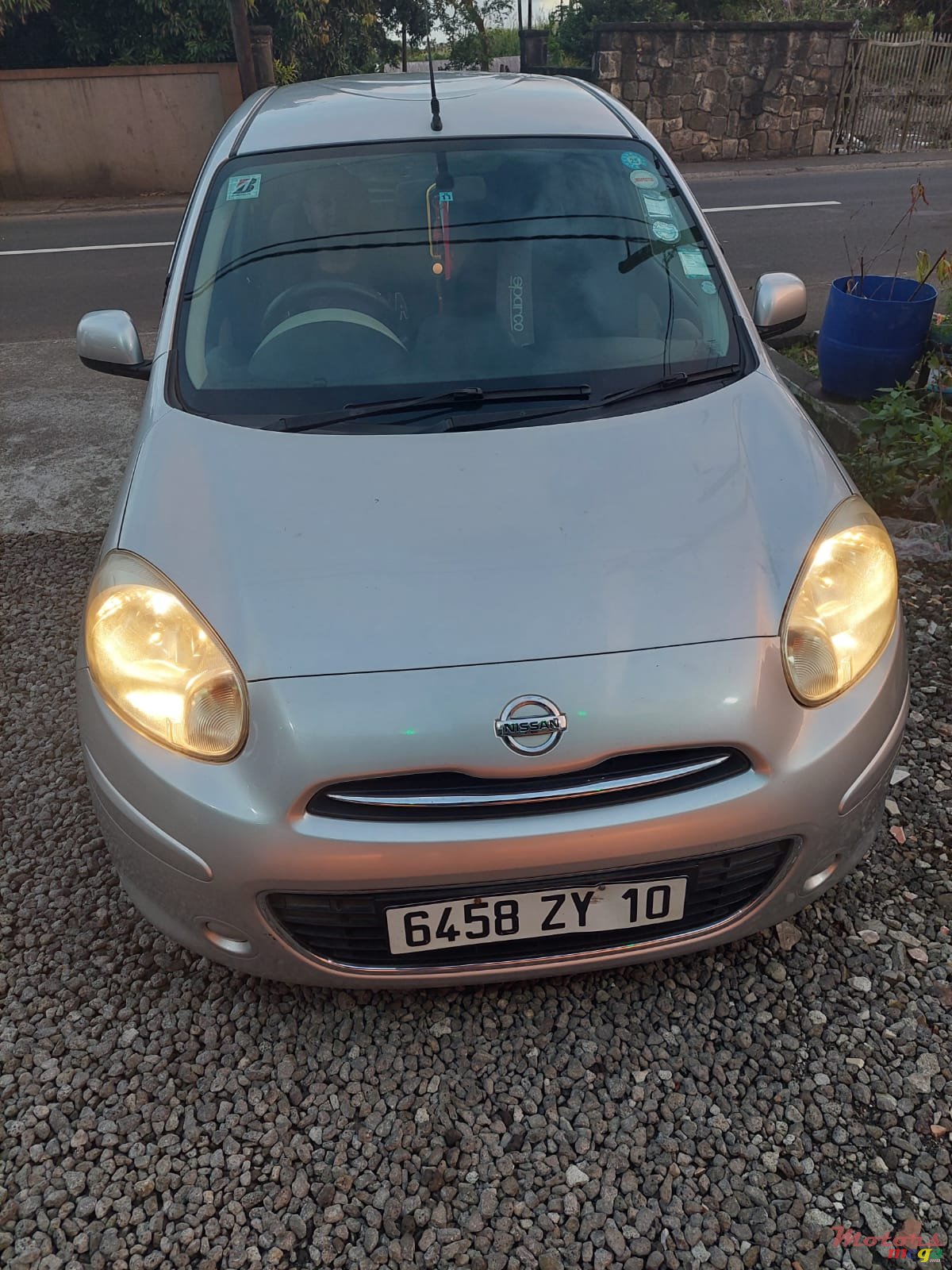 2010' Nissan March photo #1