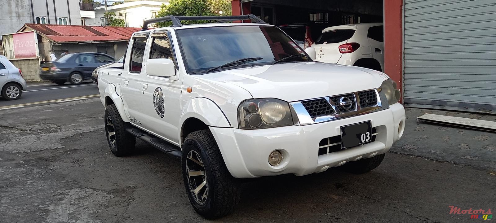 2003' Nissan Hardbody photo #2