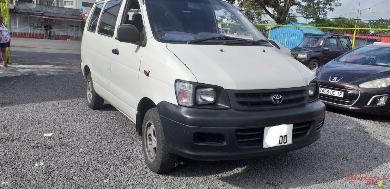 2000' Toyota Townace photo #1