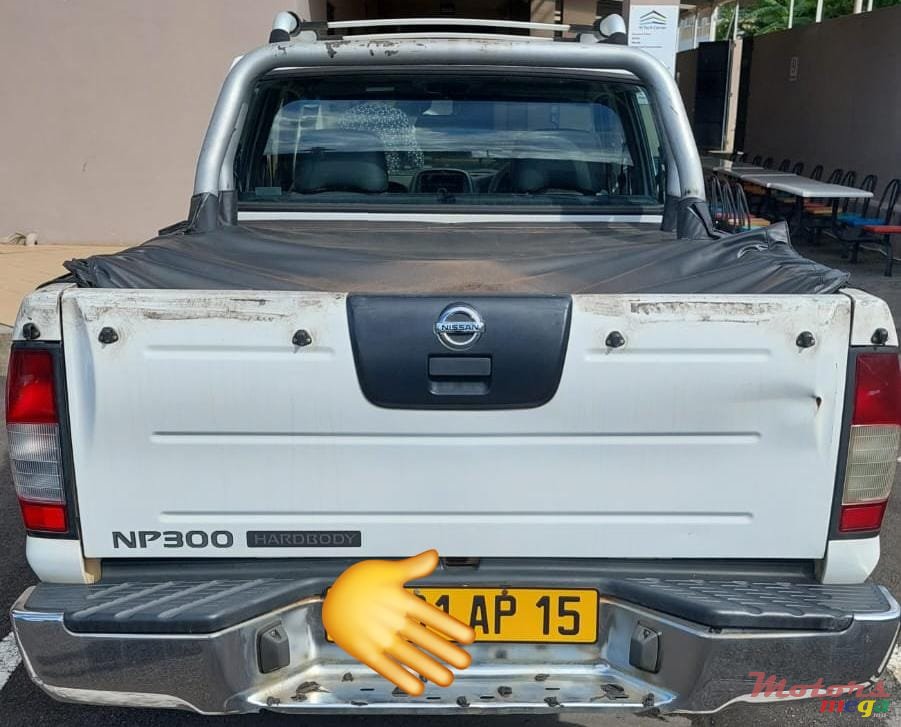 2015' Nissan Hardbody NP300 photo #7