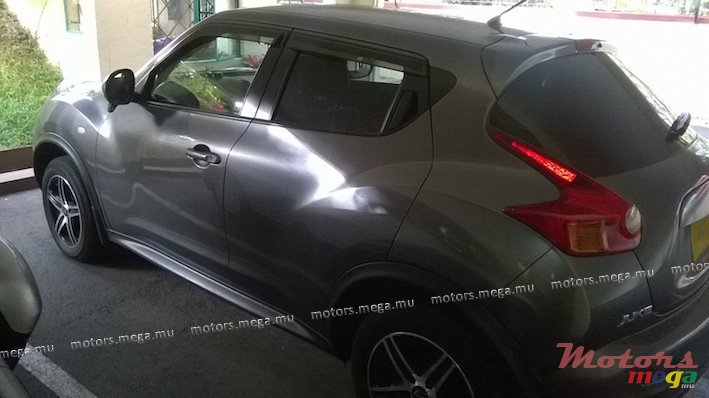 2011' Nissan JUKE photo #2