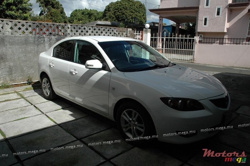 2005' Mazda photo #2