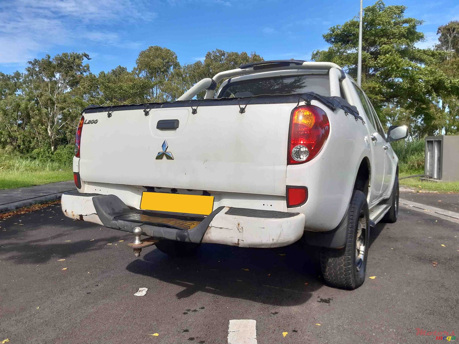 2009' Mitsubishi L 200 photo #3