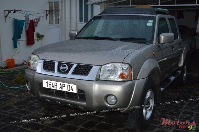 2004' Nissan Hardbody photo #4