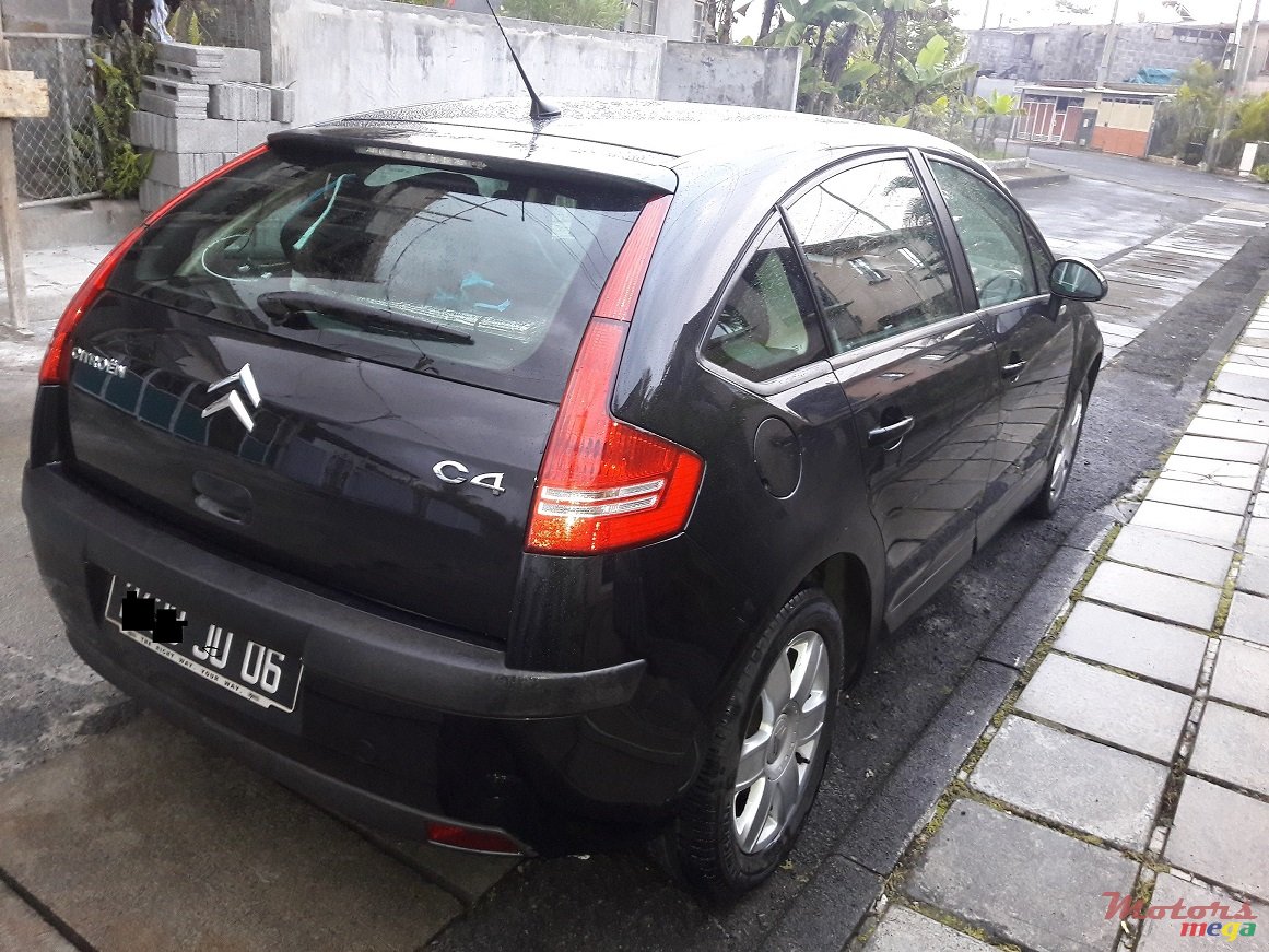 2006' Citroen C4 photo #2