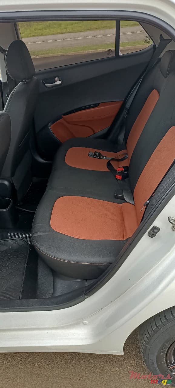 2015' Hyundai i10 Grand i10 photo #7