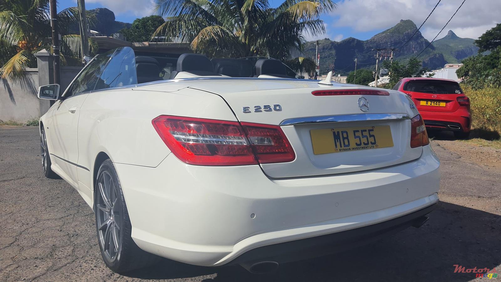 2011' Mercedes-Benz E-Class 250 Cabriolet photo #4