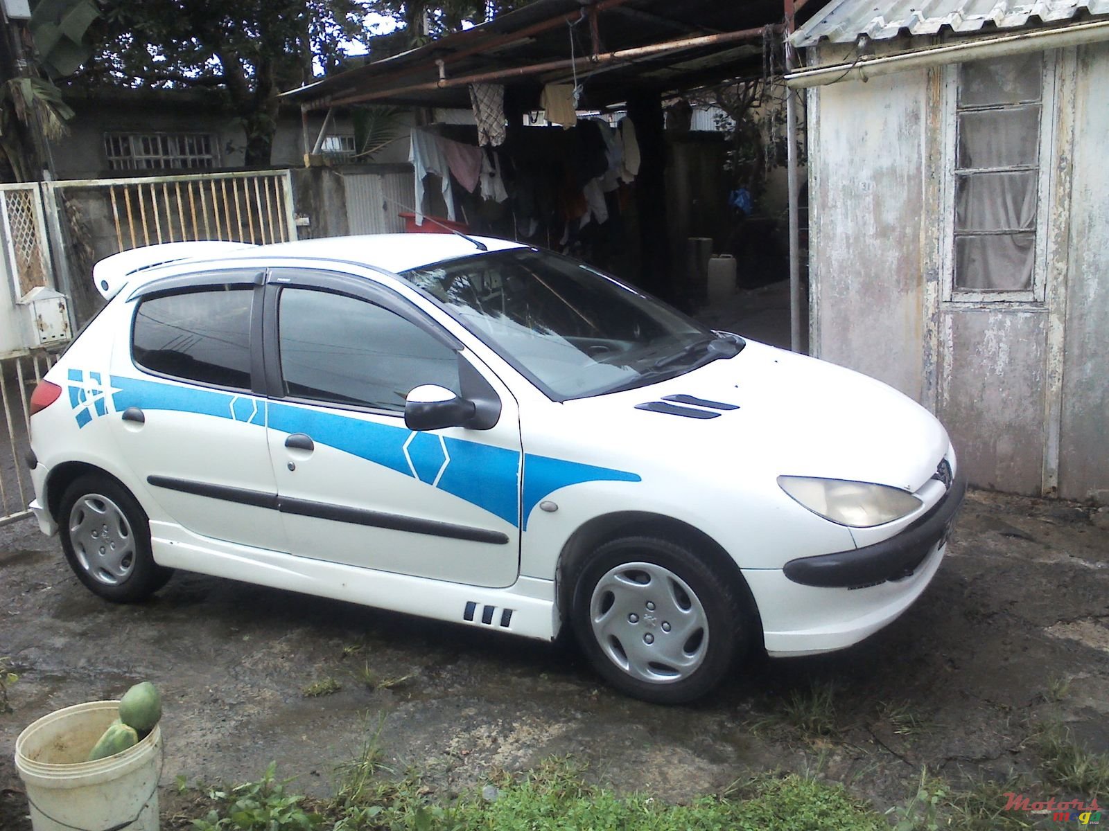 2001' Peugeot 206 photo #3