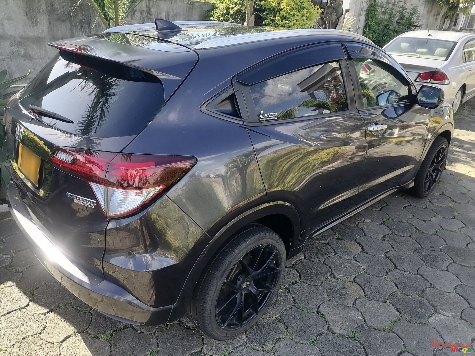 2014' Honda HR-V Vezel photo #1