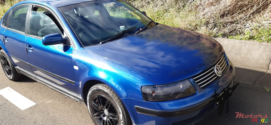 1998' Volkswagen Passat photo #3