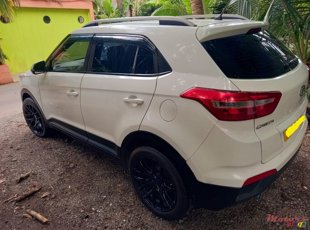 2017' Hyundai photo #2