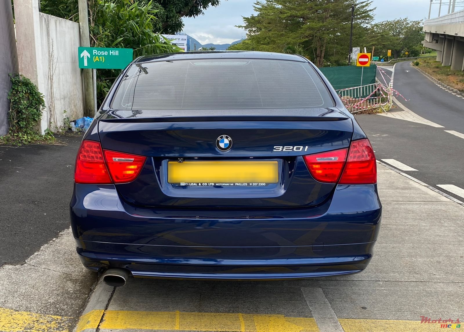 2010' BMW 320 photo #3