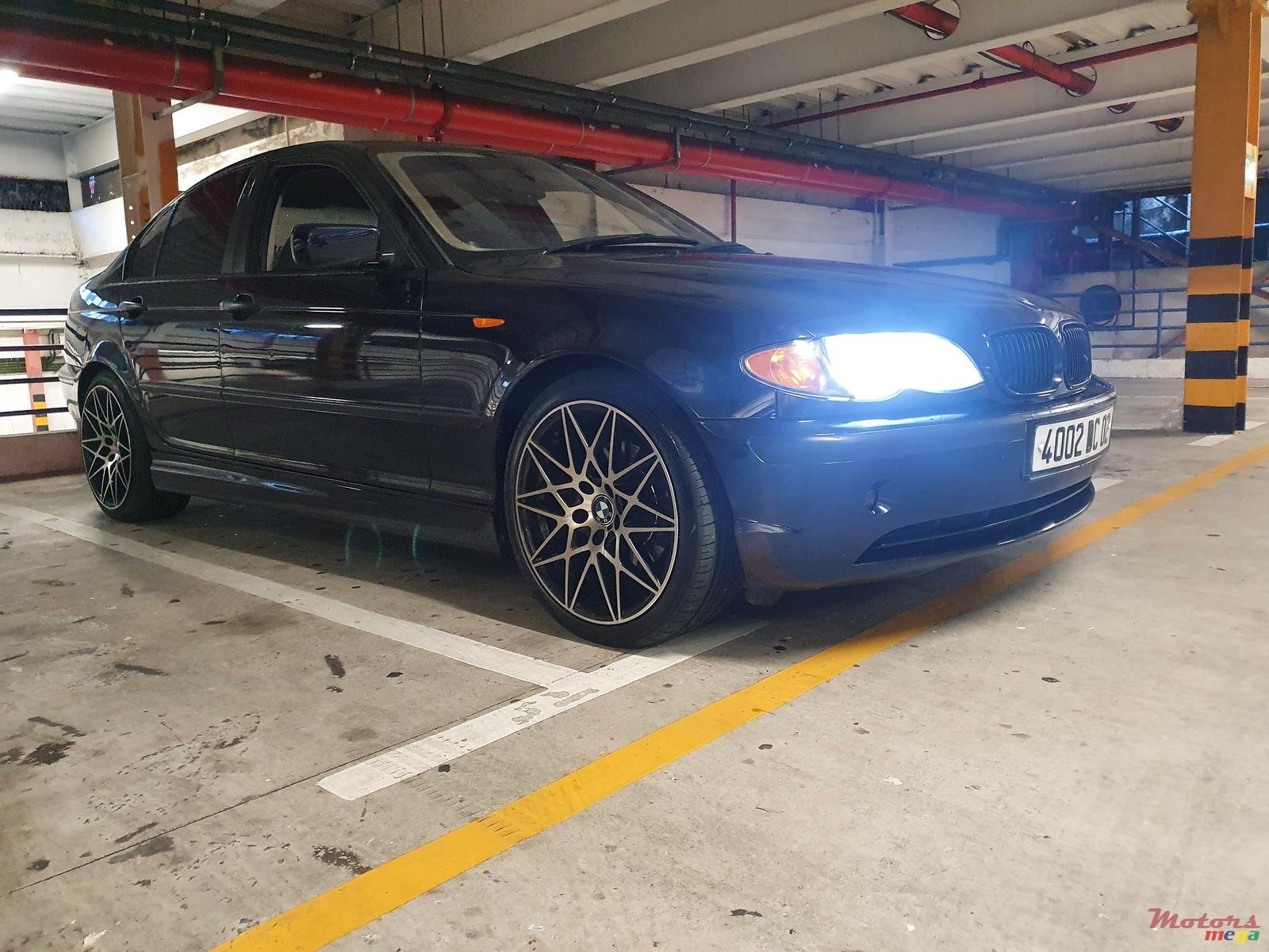 2002' BMW 3 Series photo #5