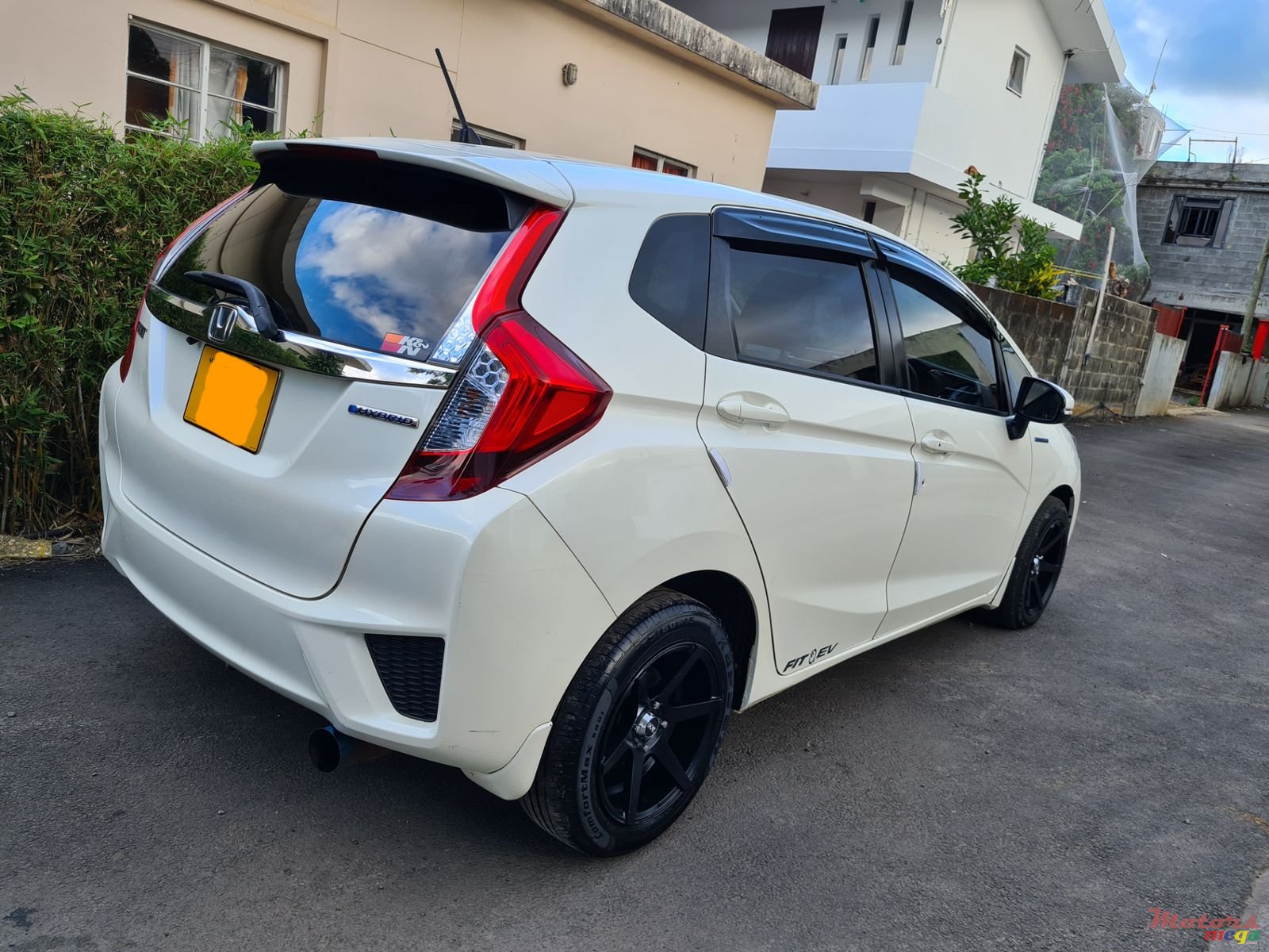 2013' Honda Fit Japan photo #2