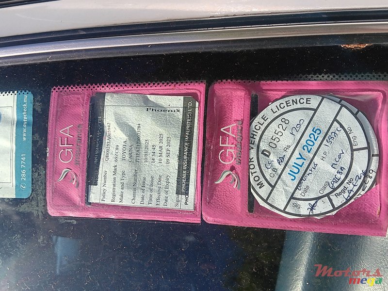1989' Toyota Carina photo #6