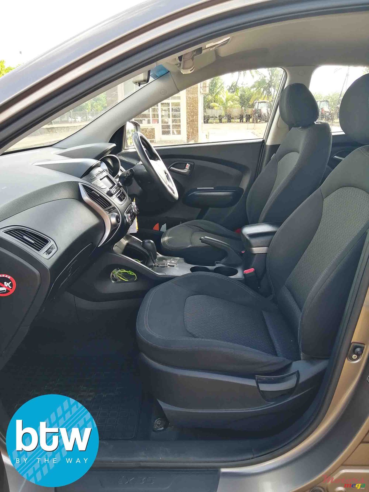 2011' Hyundai ix35 photo #4