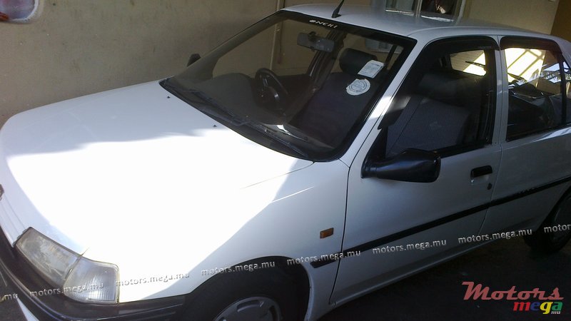 1995' Peugeot photo #1