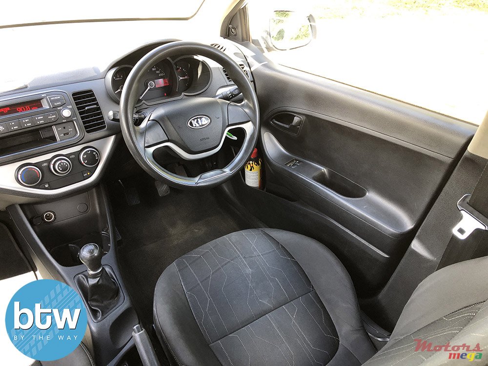 2013' Kia Picanto photo #4