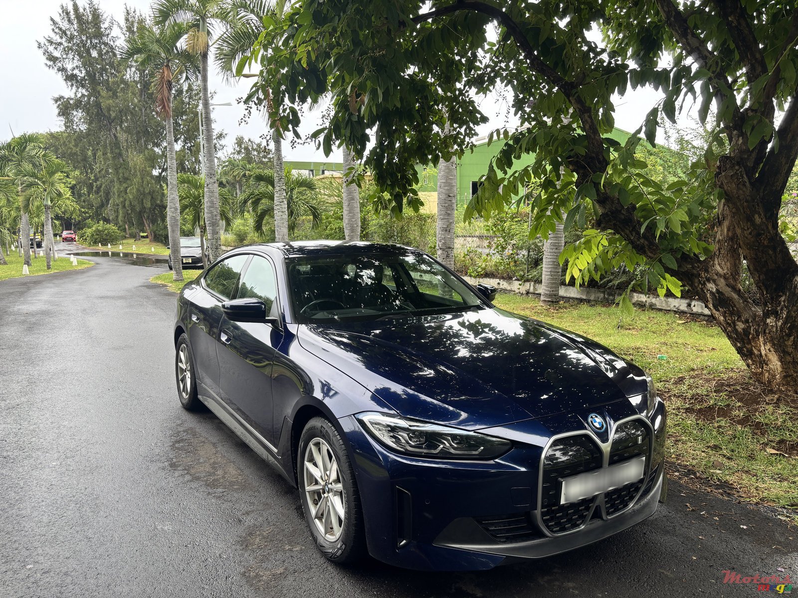 2022' BMW i4 photo #2