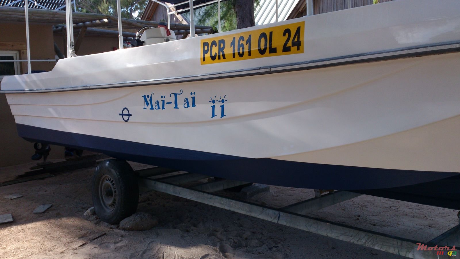 2001' Boston Whaler photo #2