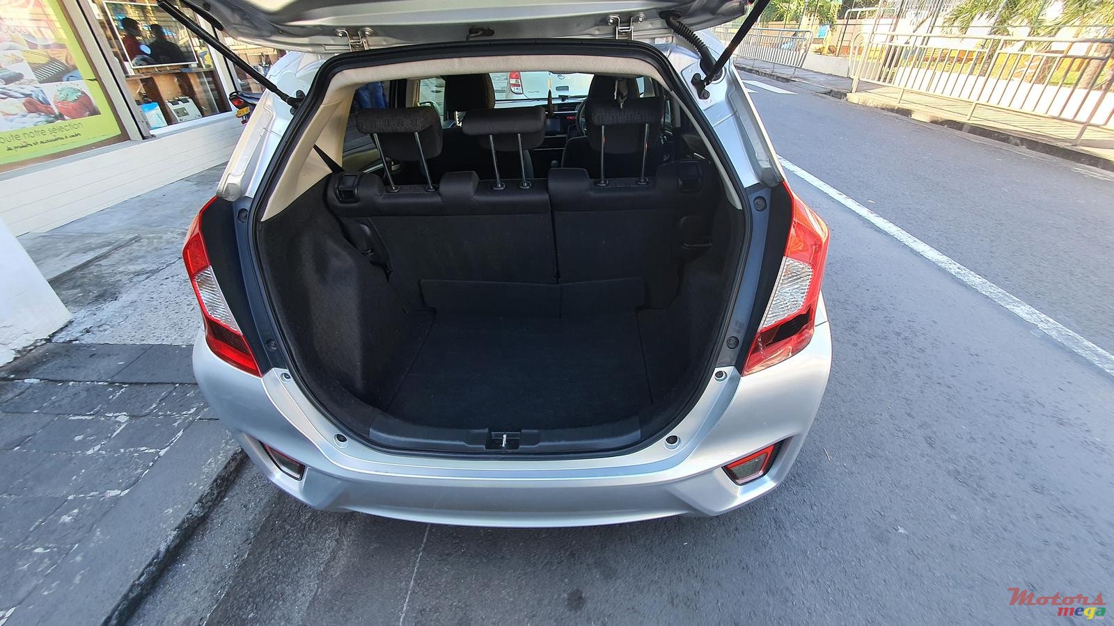 2016' Honda Fit photo #3