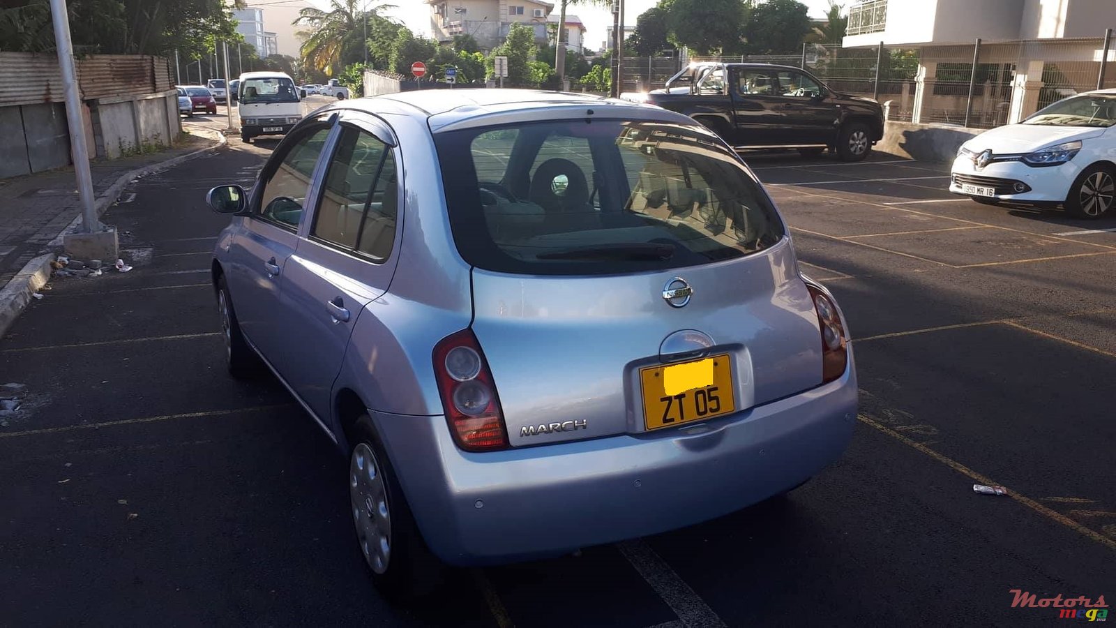 2005' Nissan March photo #4