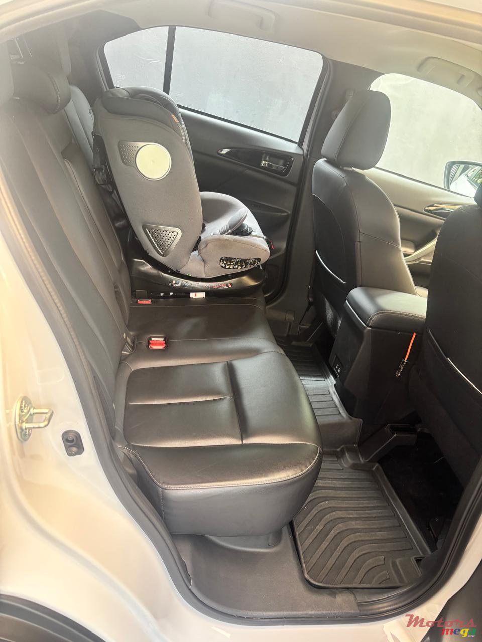 2024' Mitsubishi Eclipse Cross photo #5