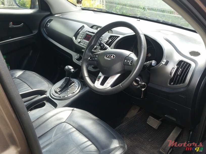 2011' Kia Sportage photo #5